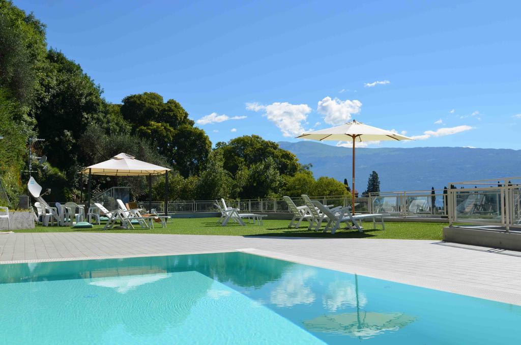 Residence Il Poggio Al Sole Toscolano Maderno Eksteriør billede