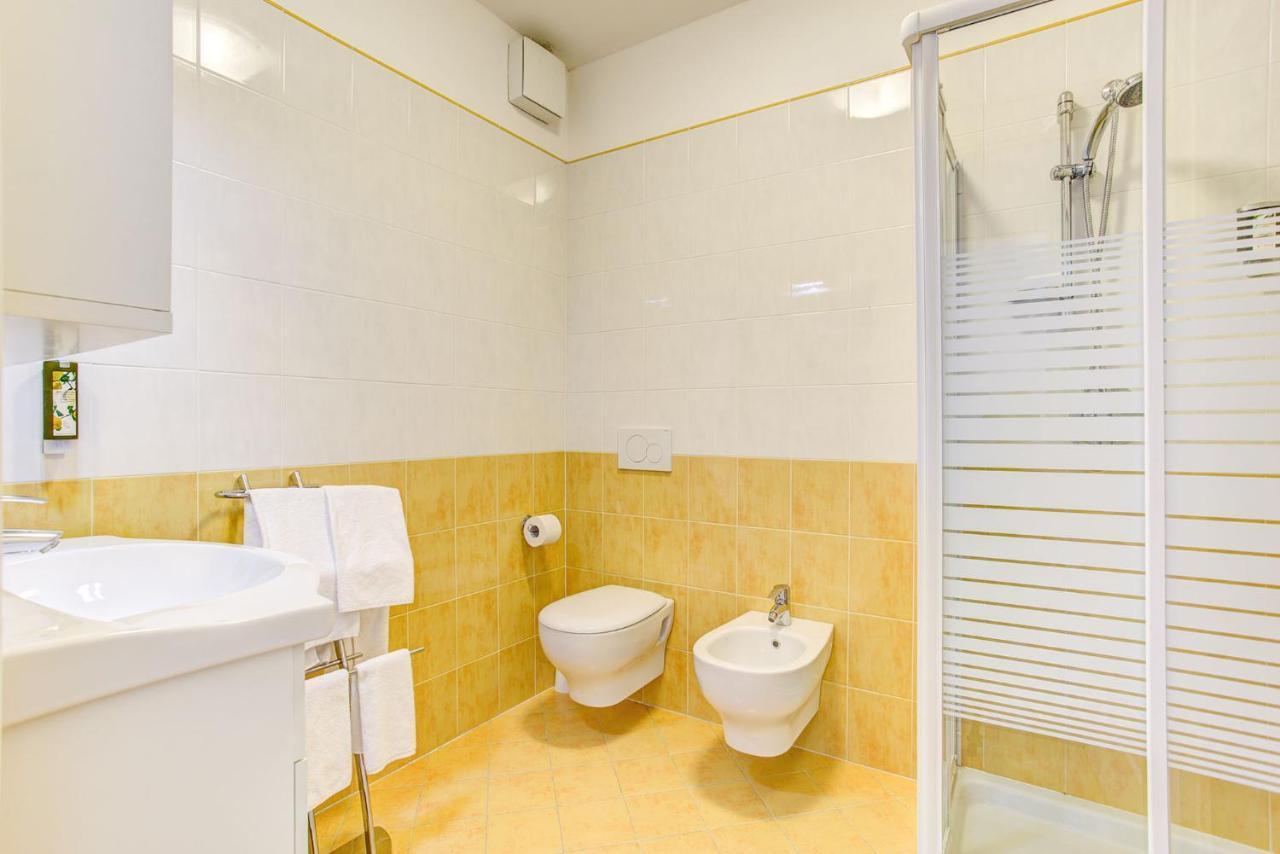 Residence Il Poggio Al Sole Toscolano Maderno Eksteriør billede